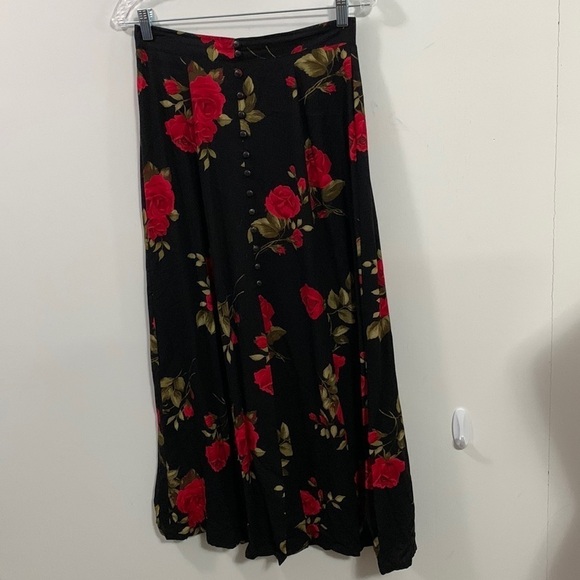 Beautiful Maxi Skirt, Brand and Size unknown, see measurements, probably small - Picture 1 of 4